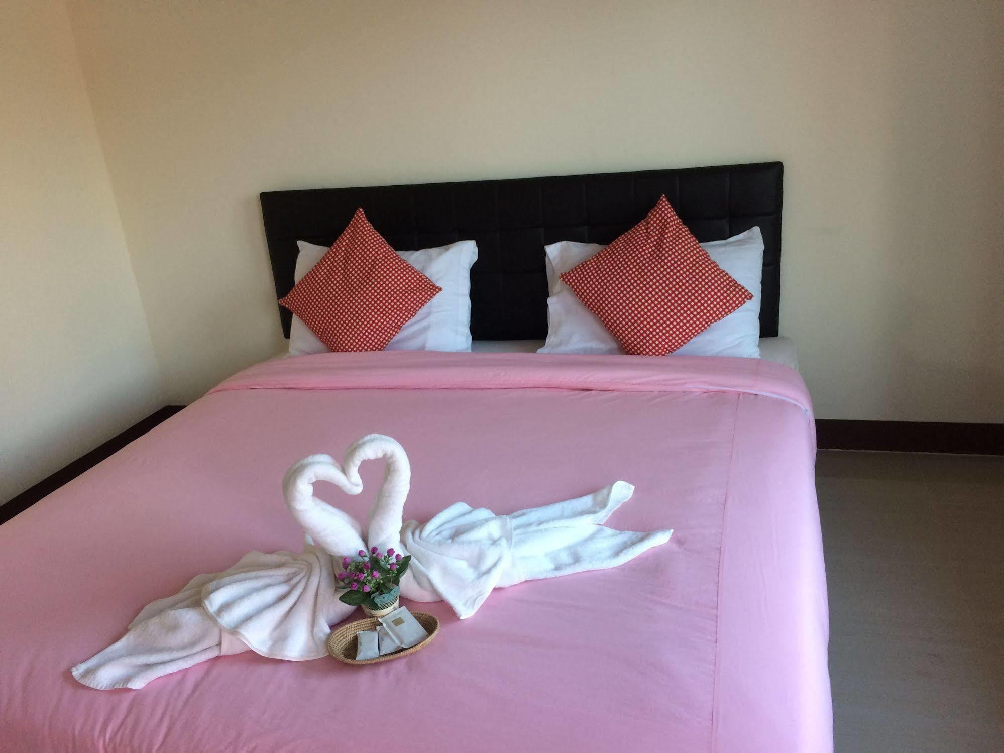 Thana Ville Resort Mae Sot Exteriör bild